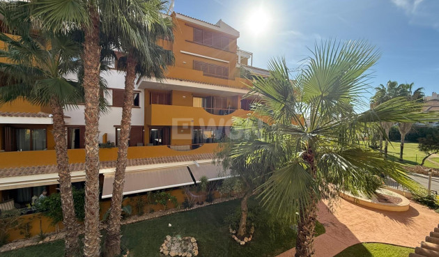 Resale - Apartment / flat - Torrevieja - Punta Prima