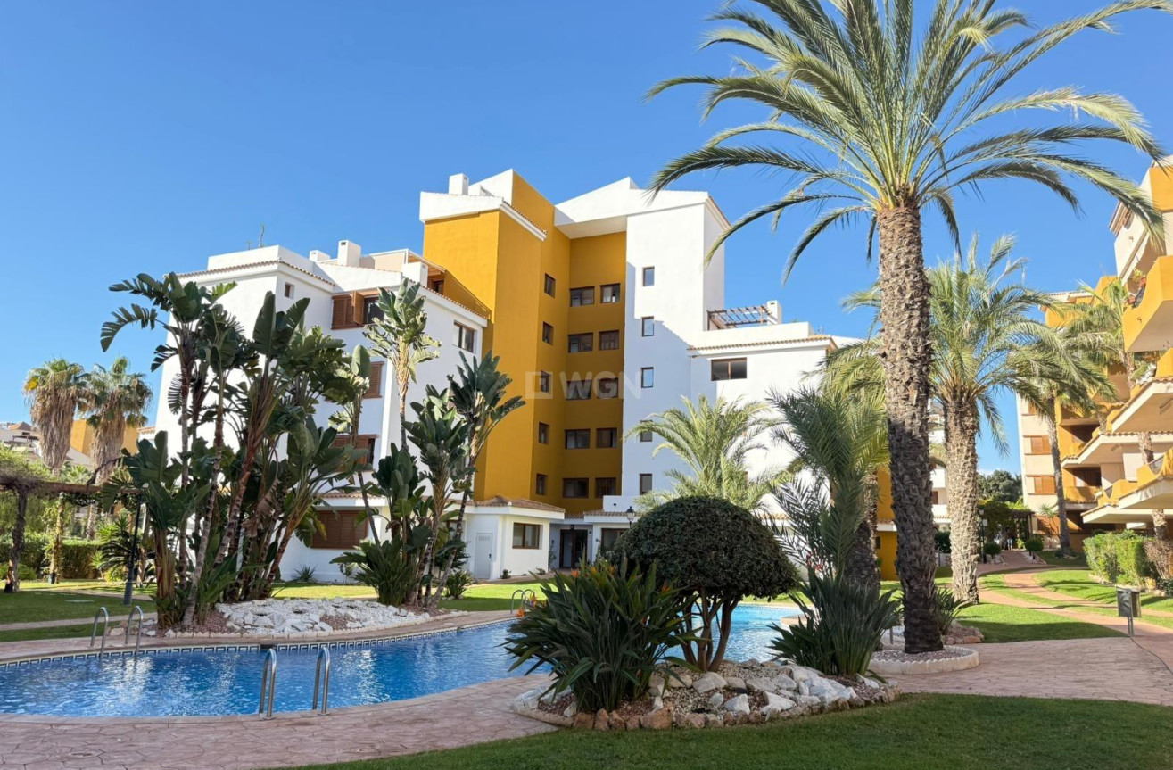 Resale - Apartment / flat - Torrevieja - Punta Prima