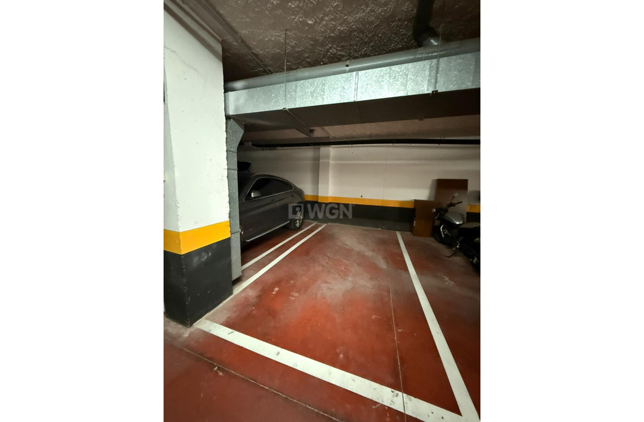 Resale - Apartment / flat - Torrevieja - Punta Prima