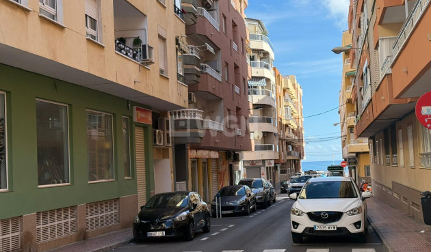Wiederverkauf - Wohnung - Torrevieja - Playa de los Locos