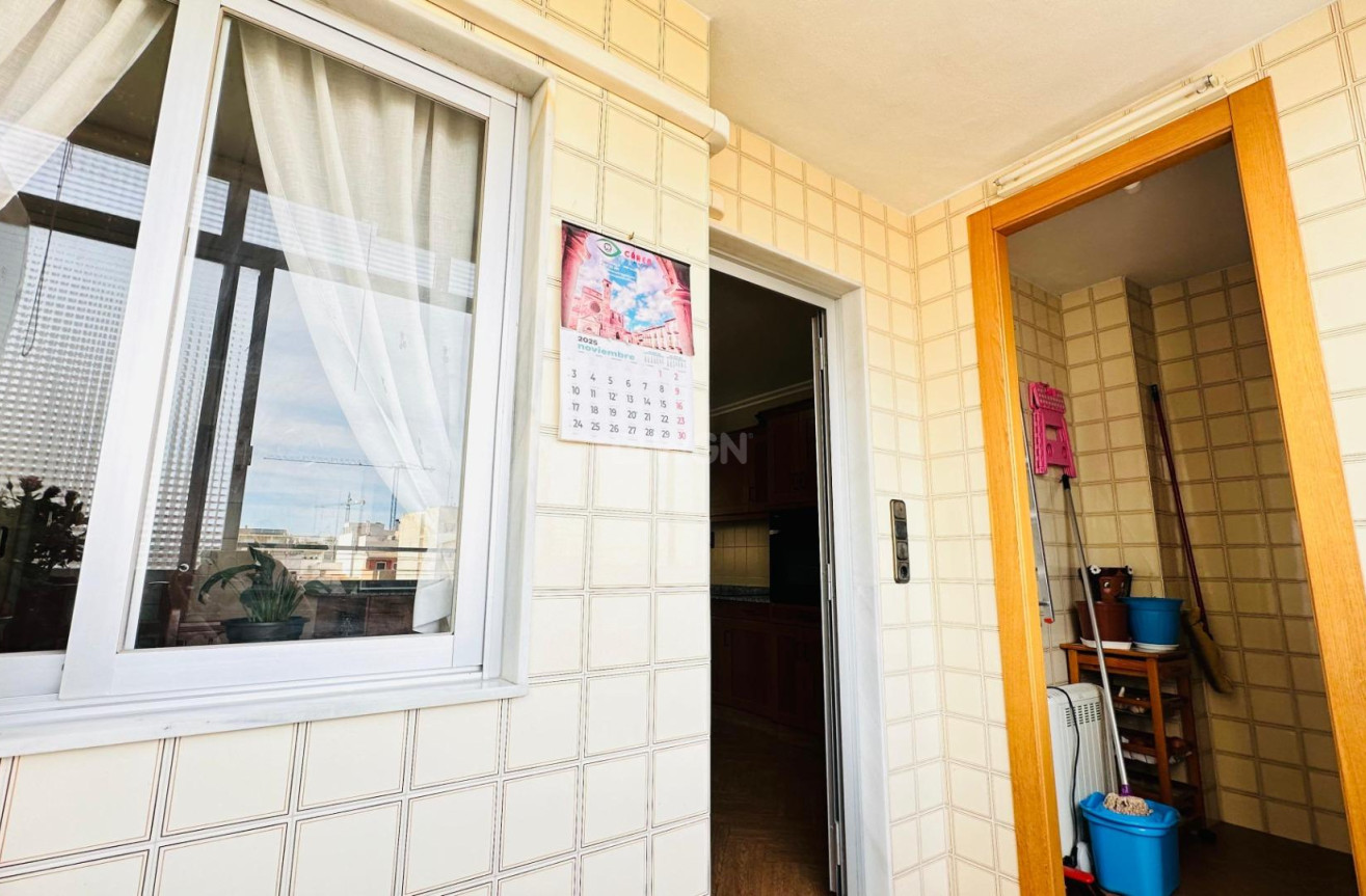 Wiederverkauf - Wohnung - Torrevieja - Centro