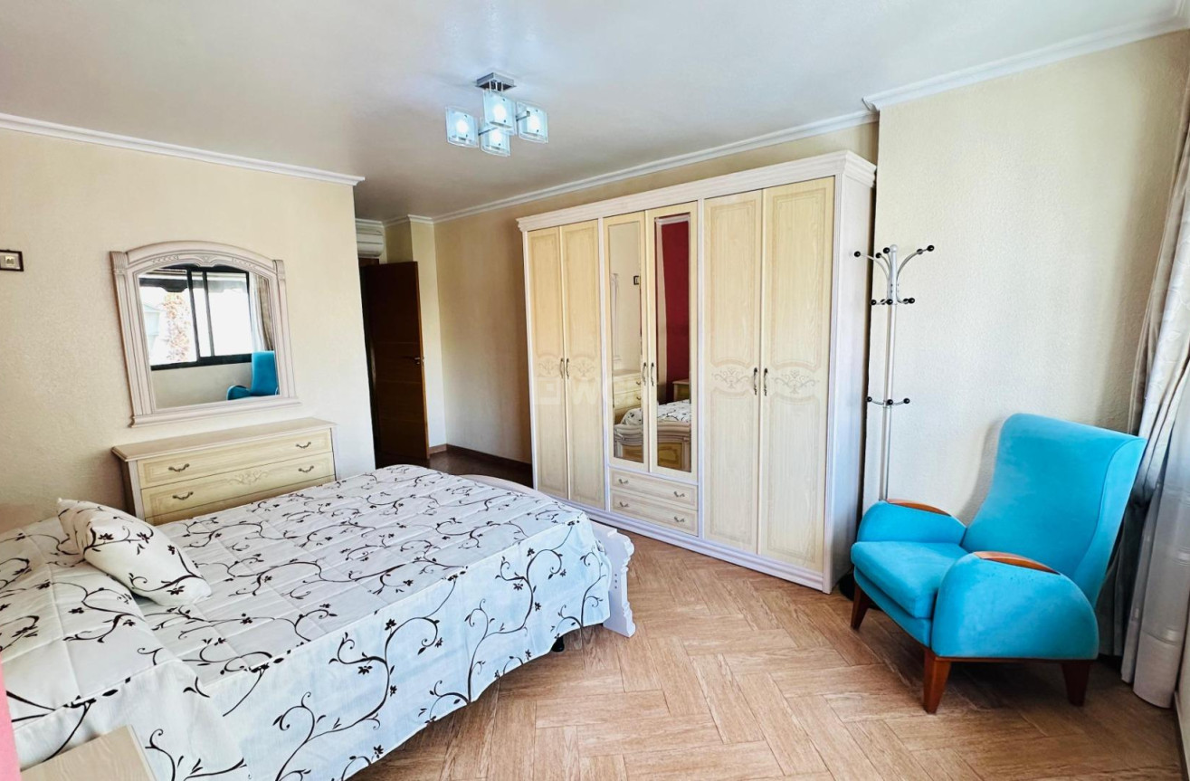 Wiederverkauf - Wohnung - Torrevieja - Centro