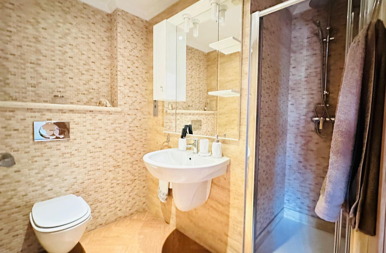 Wiederverkauf - Wohnung - Torrevieja - Centro