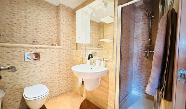 Wiederverkauf - Wohnung - Torrevieja - Centro