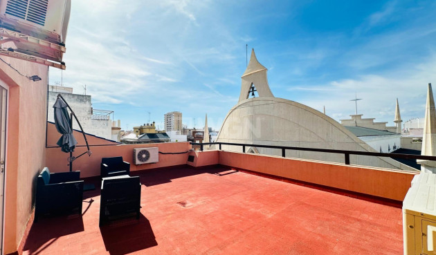 Wiederverkauf - Wohnung - Torrevieja - Centro