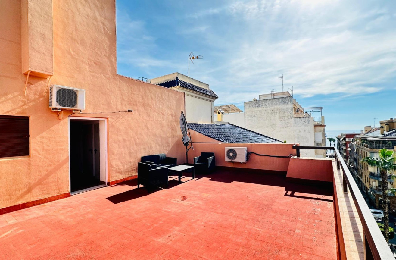 Wiederverkauf - Wohnung - Torrevieja - Centro