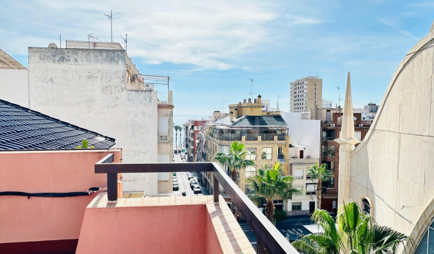 Wiederverkauf - Wohnung - Torrevieja - Centro