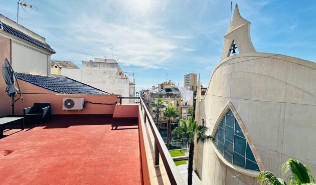 Wiederverkauf - Wohnung - Torrevieja - Centro