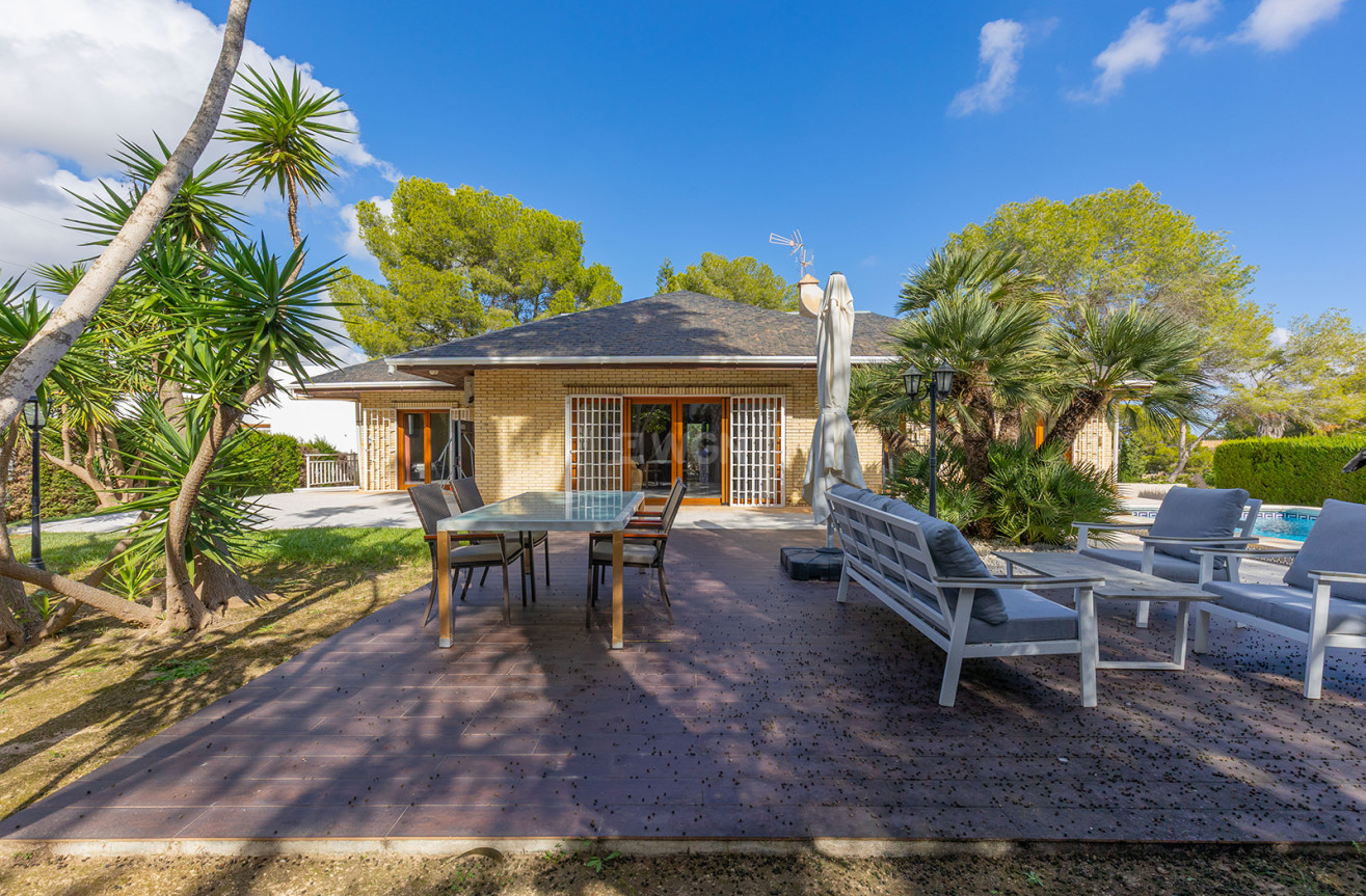 Resale - Villa - Orihuela Costa - Costa Blanca