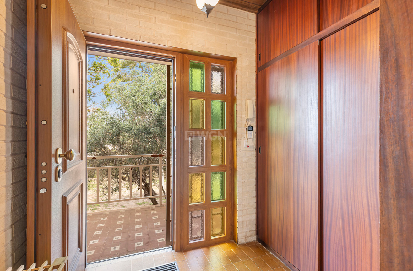 Resale - Villa - Orihuela Costa - Costa Blanca