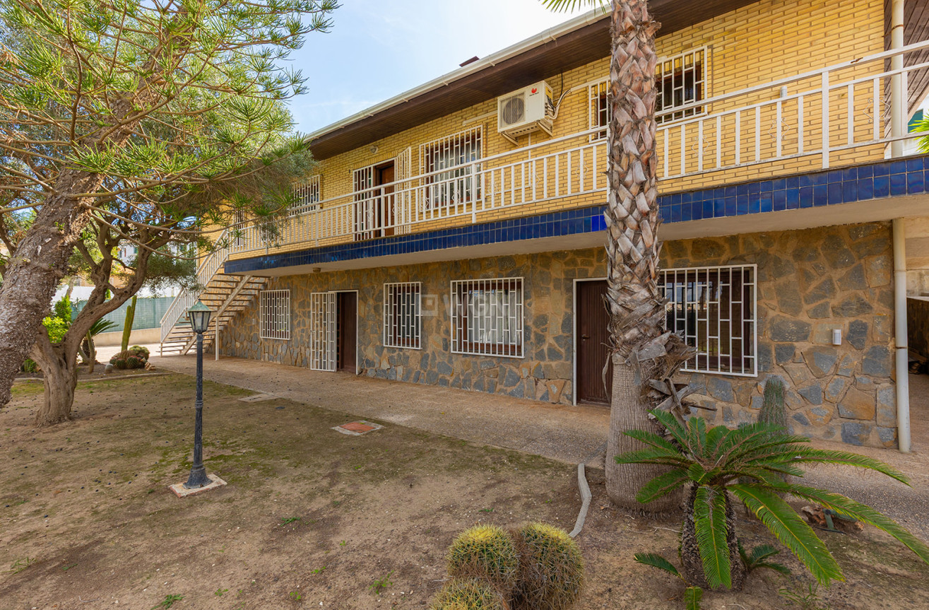 Resale - Villa - Orihuela Costa - Costa Blanca