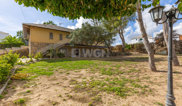 Resale - Villa - Orihuela Costa - Costa Blanca