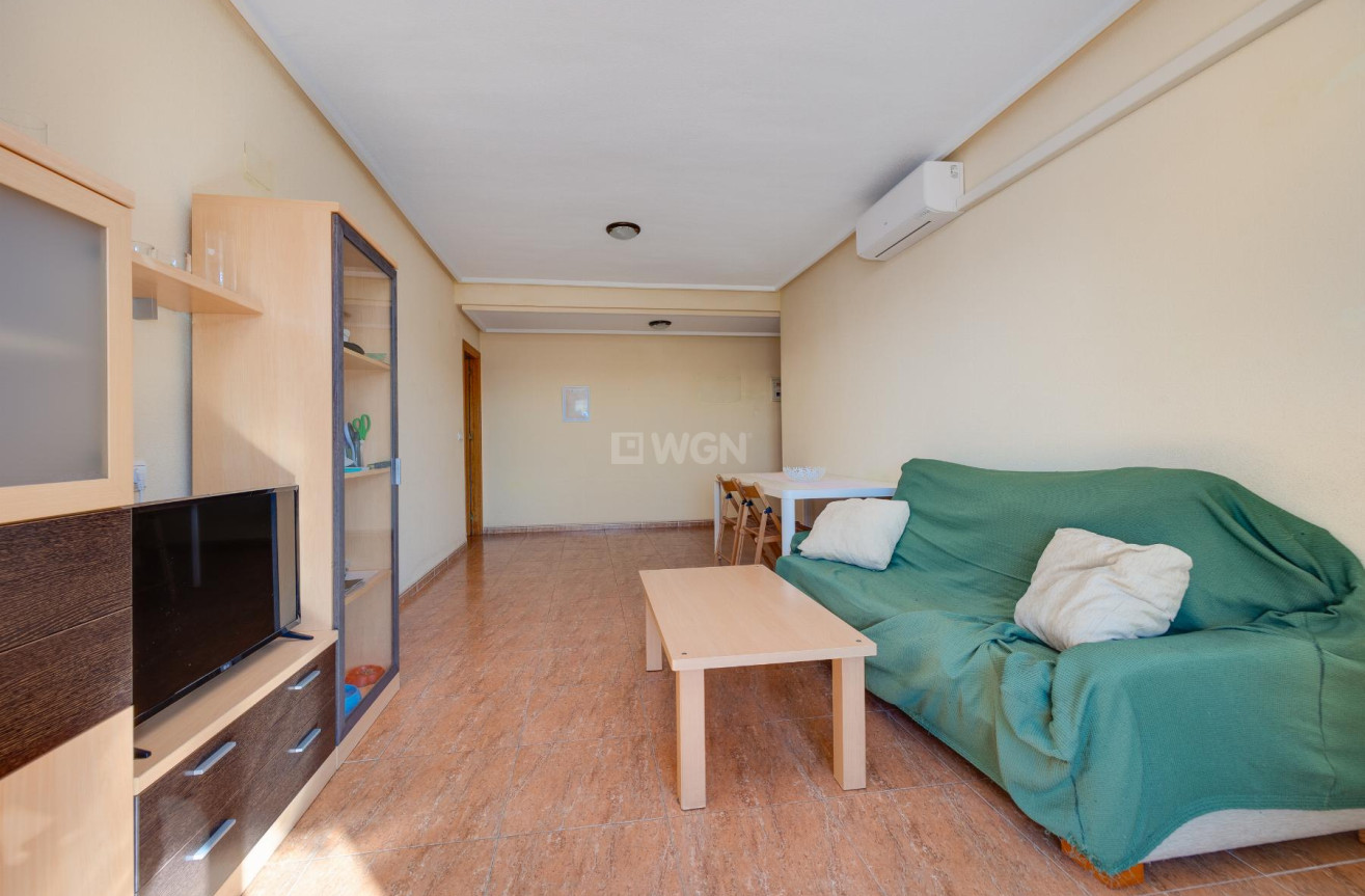 Odsprzedaż - Mieszkanie w bloku - Torrevieja - Costa Blanca