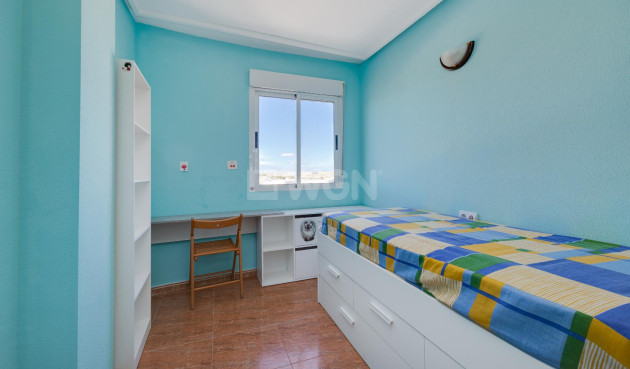 Odsprzedaż - Mieszkanie w bloku - Torrevieja - Costa Blanca