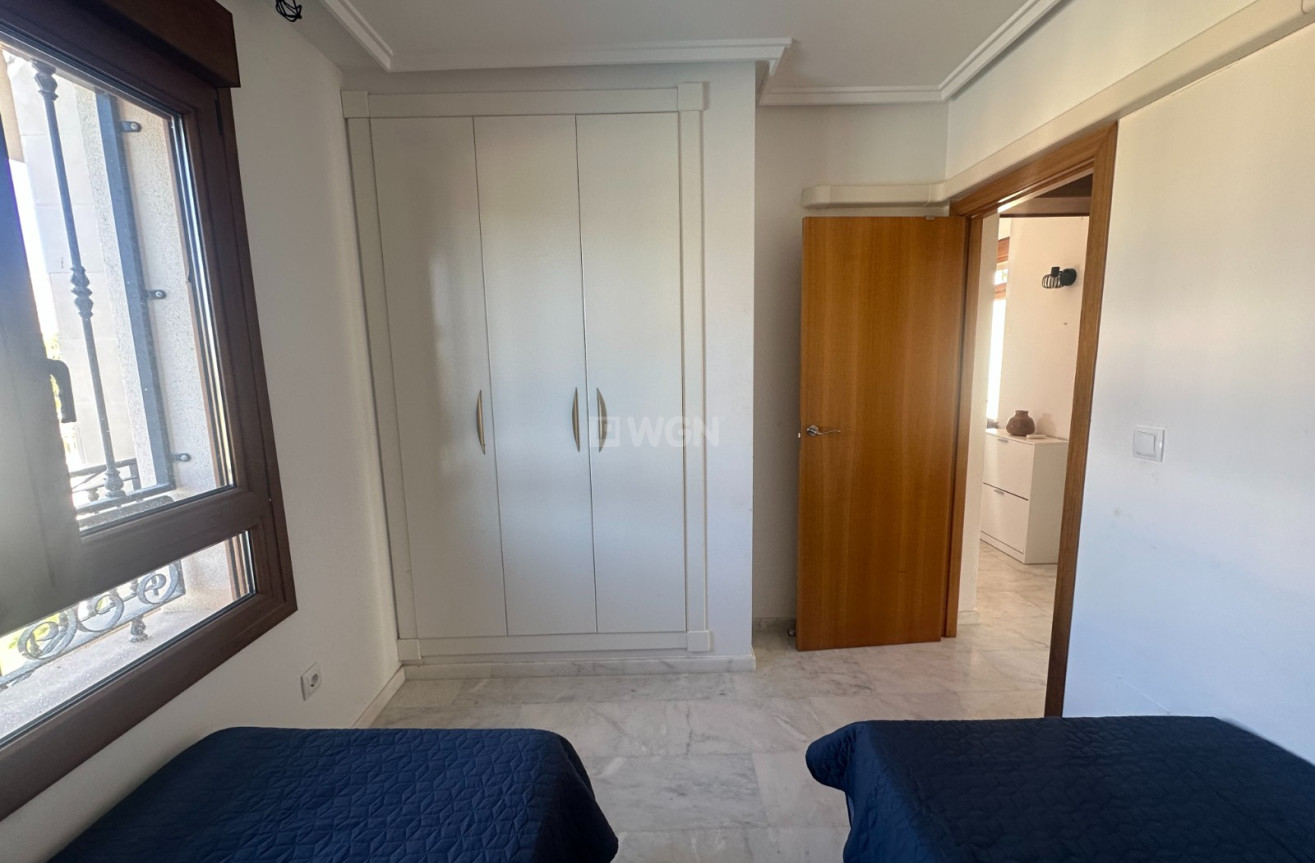 Odsprzedaż - Mieszkanie w bloku - Algorfa - Inland