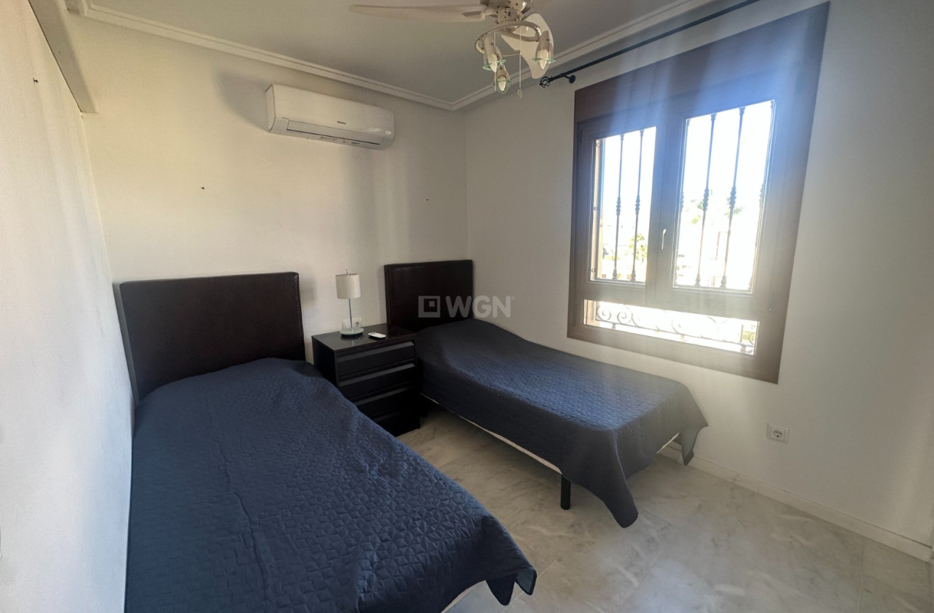 Odsprzedaż - Mieszkanie w bloku - Algorfa - Inland