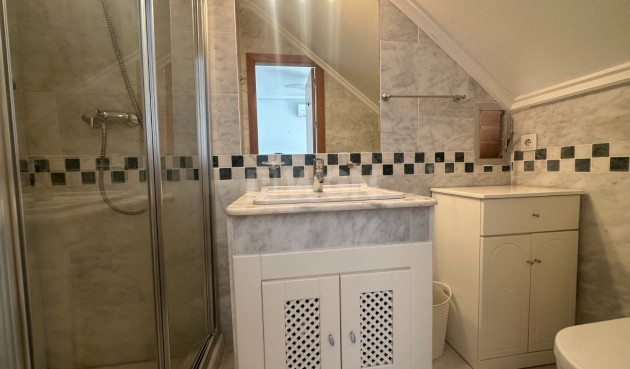 Odsprzedaż - Mieszkanie w bloku - Algorfa - Inland