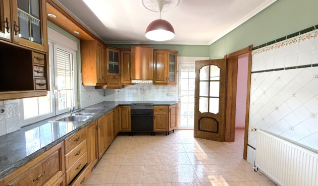 Odsprzedaż - Villa - Pilar de la Horadada - Costa Blanca