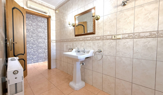 Odsprzedaż - Villa - Pilar de la Horadada - Costa Blanca