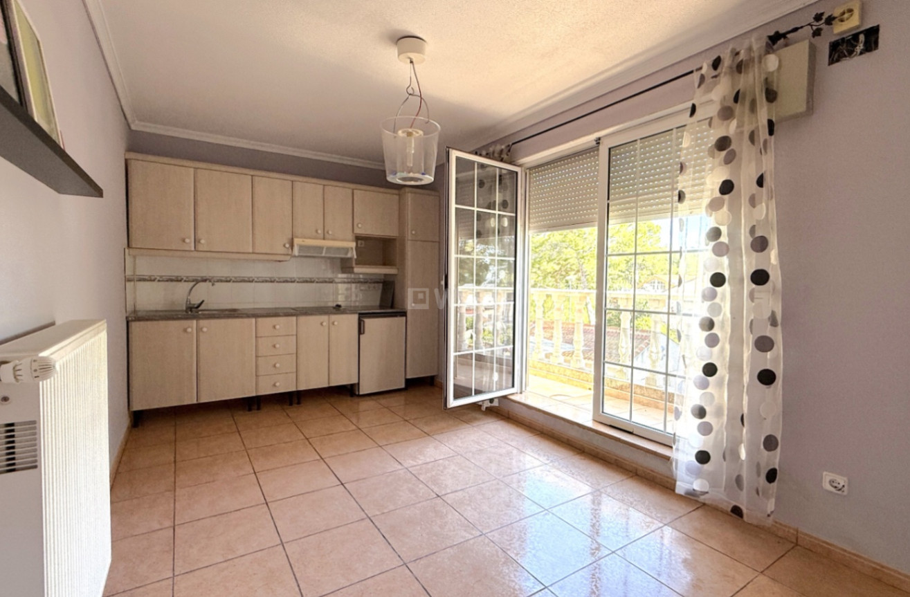 Odsprzedaż - Villa - Pilar de la Horadada - Costa Blanca