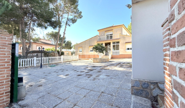 Odsprzedaż - Villa - Pilar de la Horadada - Costa Blanca