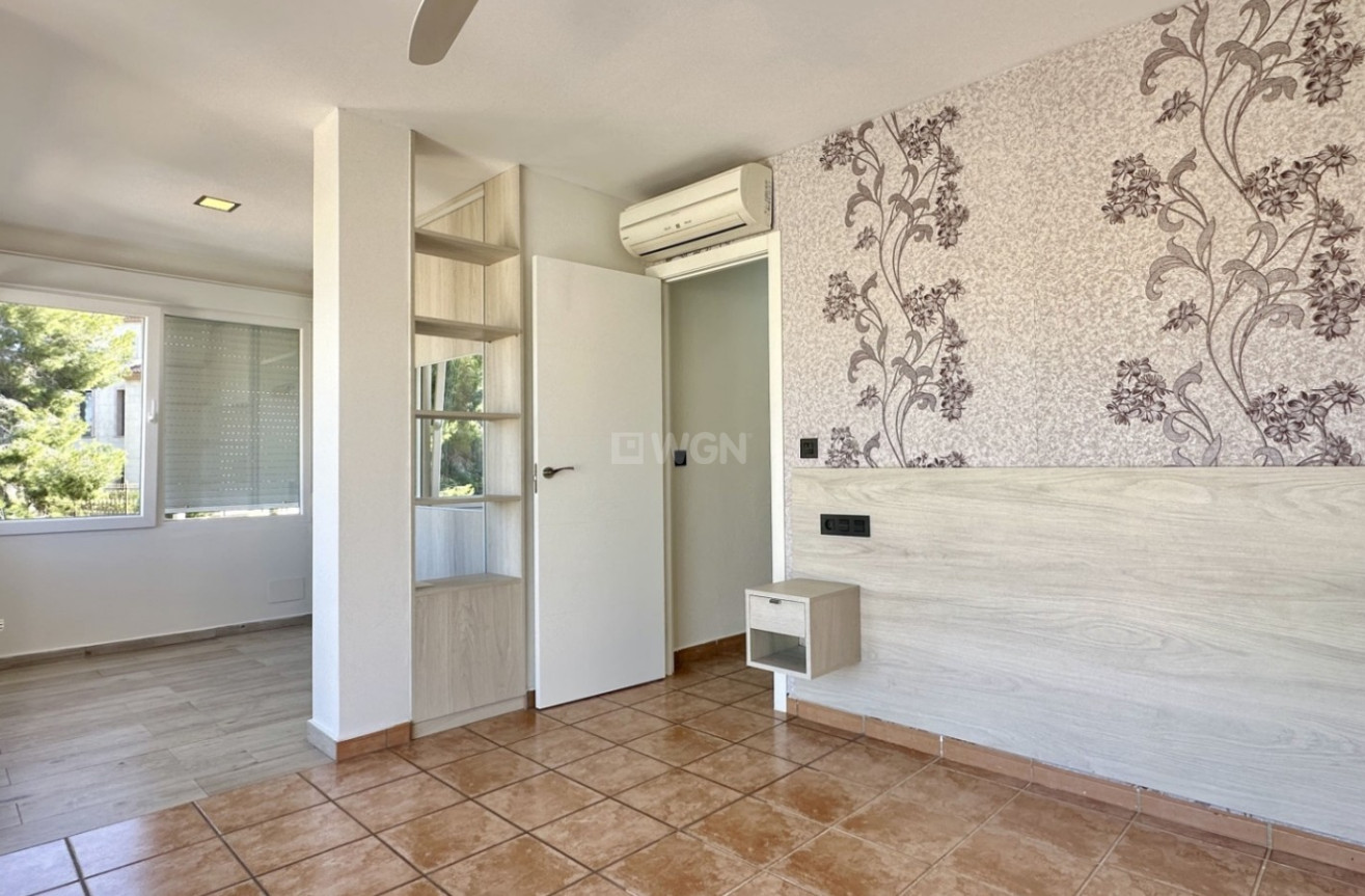 Odsprzedaż - Villa - Orihuela Costa - Costa Blanca