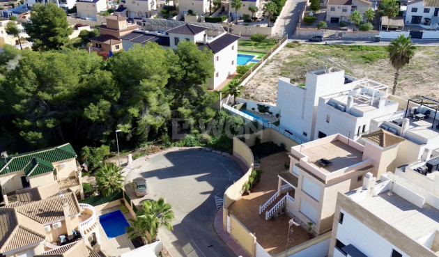 Odsprzedaż - Villa - Orihuela Costa - Costa Blanca