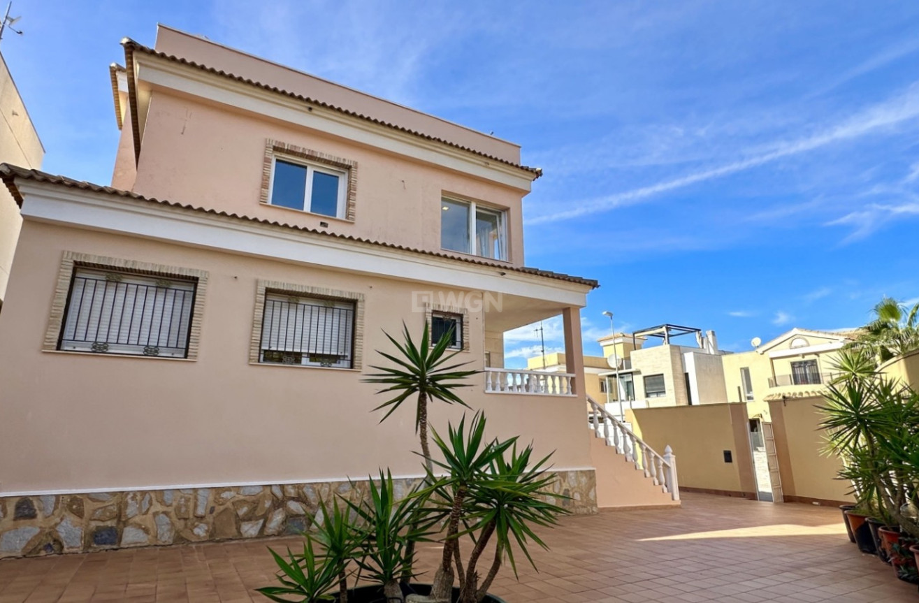 Odsprzedaż - Villa - Orihuela Costa - Costa Blanca