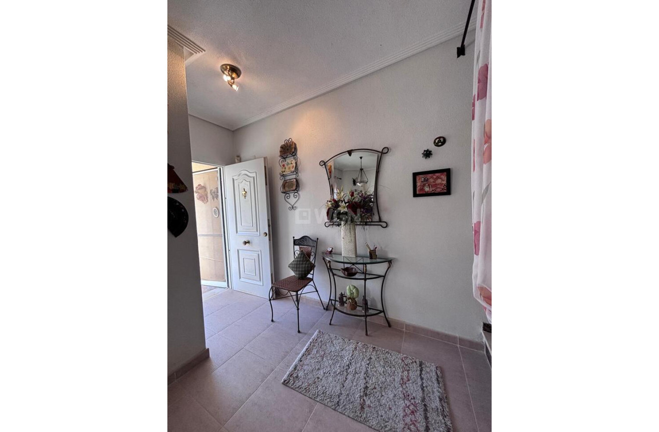 Odsprzedaż - Kamienica - Villamartin - Costa Blanca