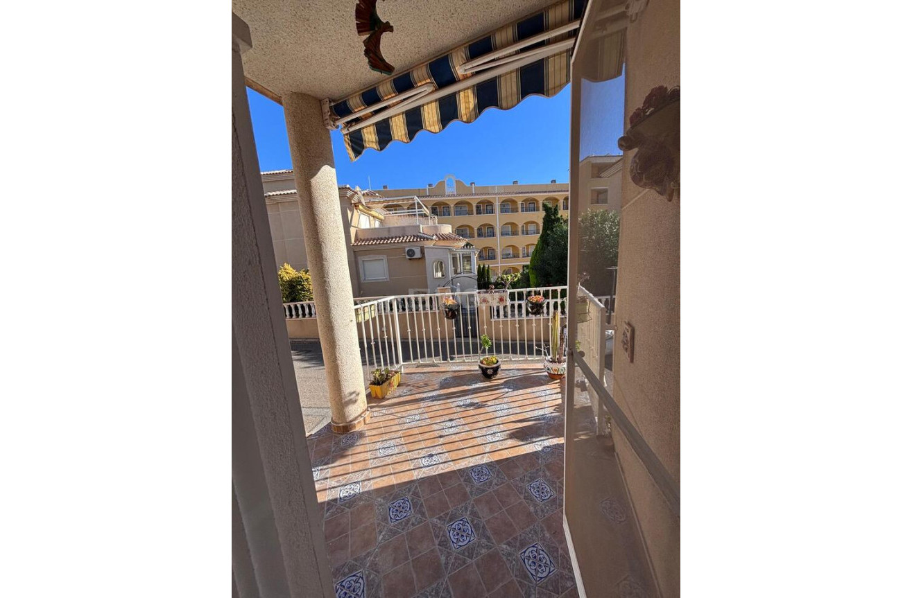 Odsprzedaż - Kamienica - Villamartin - Costa Blanca