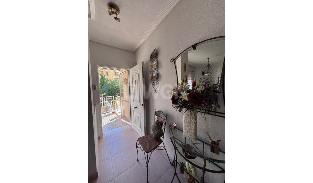 Odsprzedaż - Kamienica - Villamartin - Costa Blanca