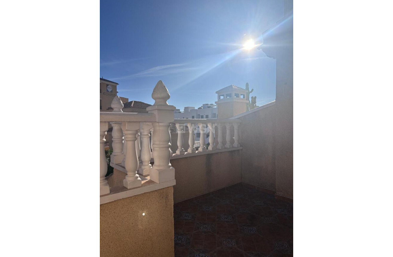 Odsprzedaż - Kamienica - Villamartin - Costa Blanca