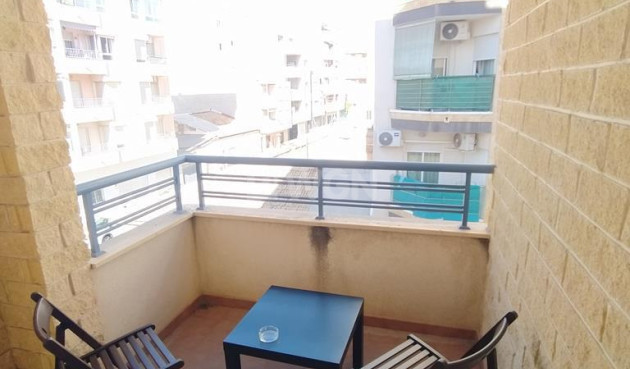 Resale - Apartment / flat - Torrevieja - CENTRO CASCO URBANO