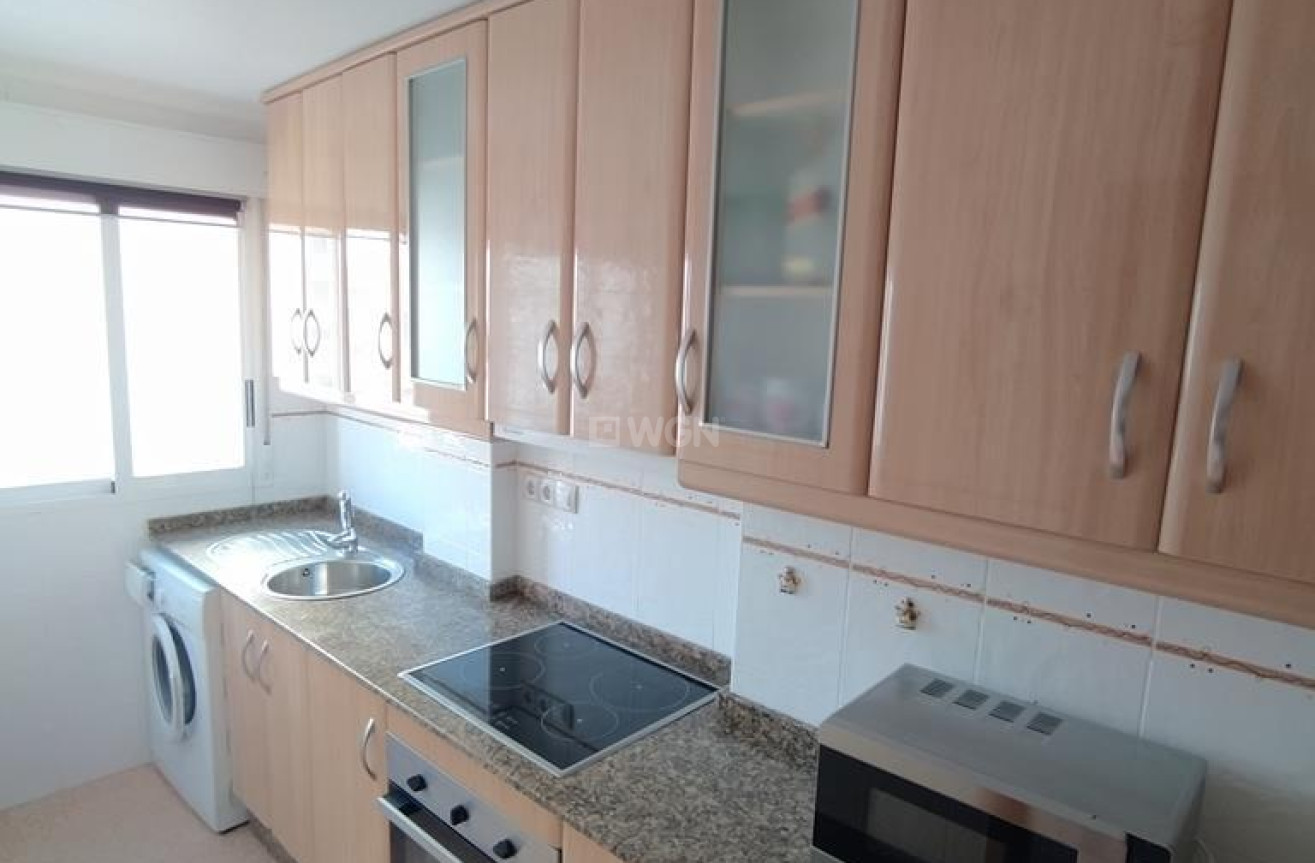 Resale - Apartment / flat - Torrevieja - CENTRO CASCO URBANO