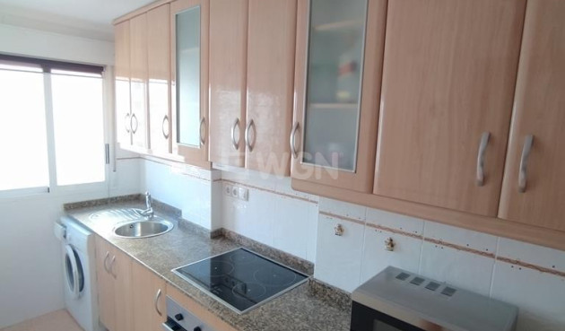 Resale - Apartment / flat - Torrevieja - CENTRO CASCO URBANO