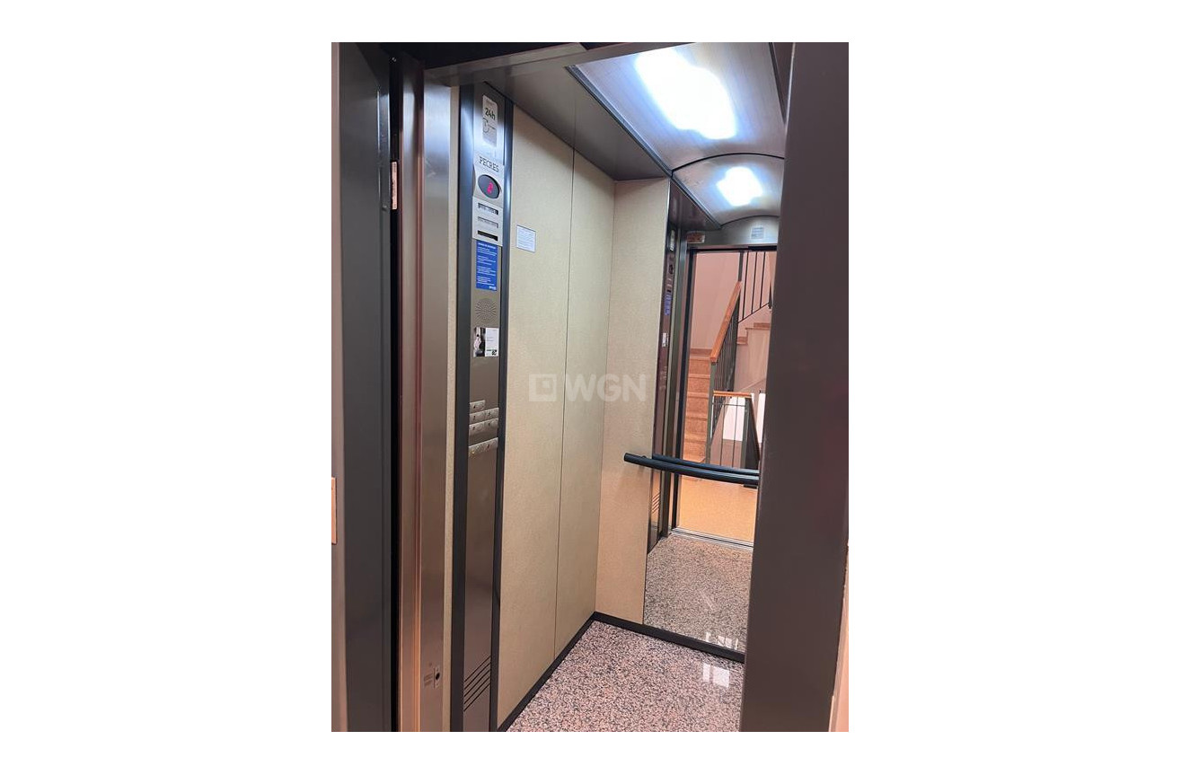 Resale - Apartment / flat - Torrevieja - CENTRO CASCO URBANO