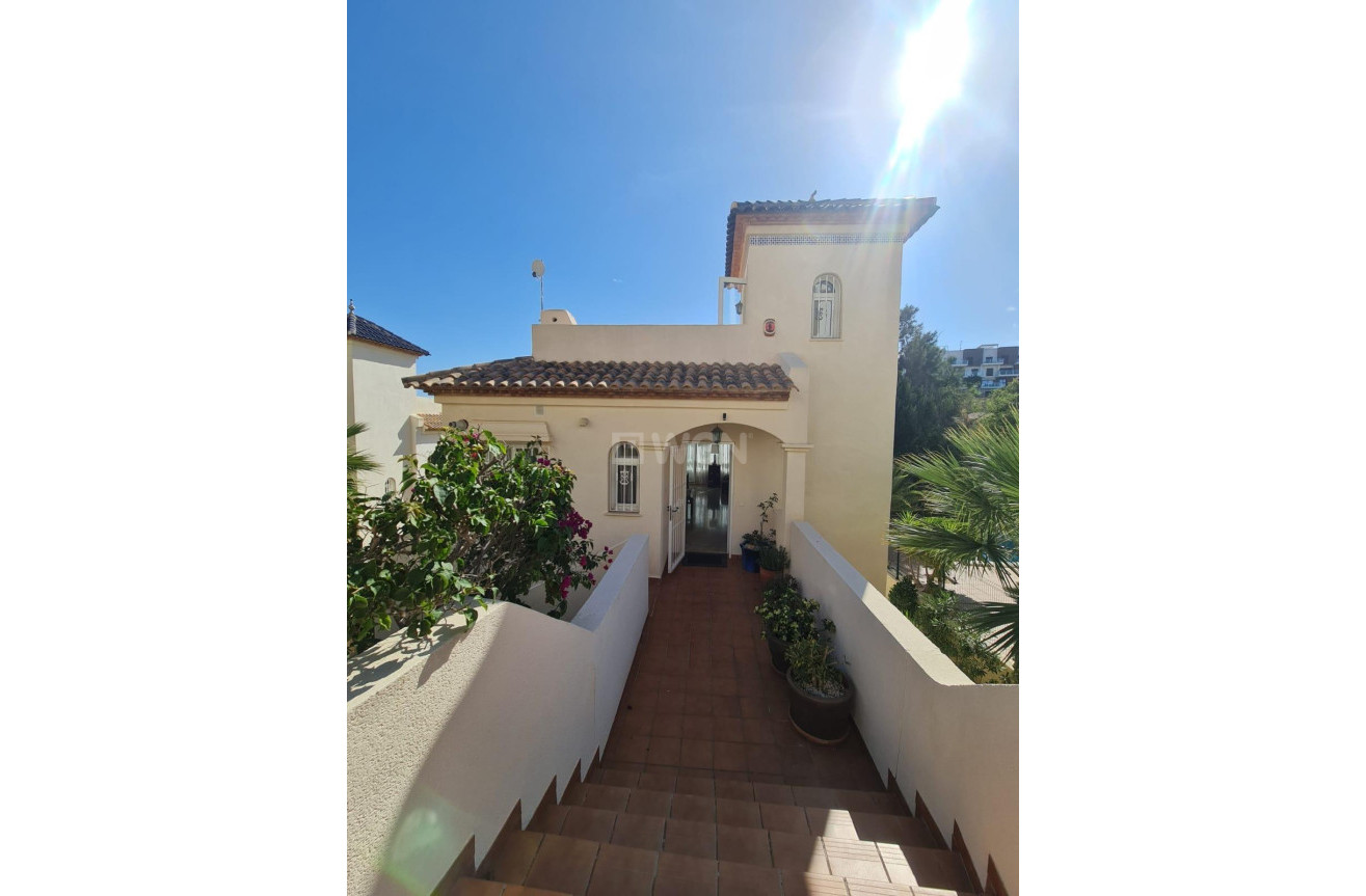 Resale - Villa - Orihuela Costa - Lomas De Campoamor-las Ramblas