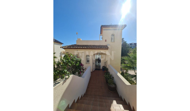 Resale - Villa - Orihuela Costa - Lomas De Campoamor-las Ramblas