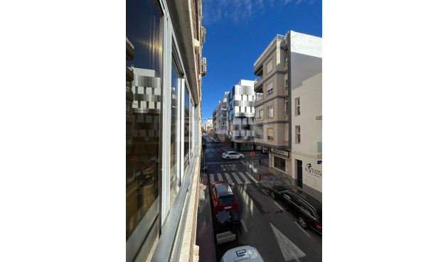 Resale - Apartment / flat - Torrevieja