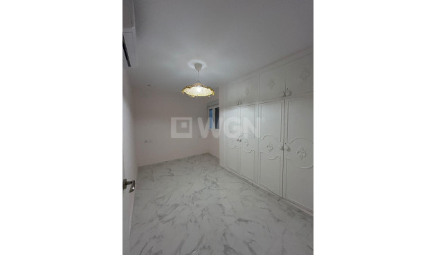 Resale - Apartment / flat - Torrevieja