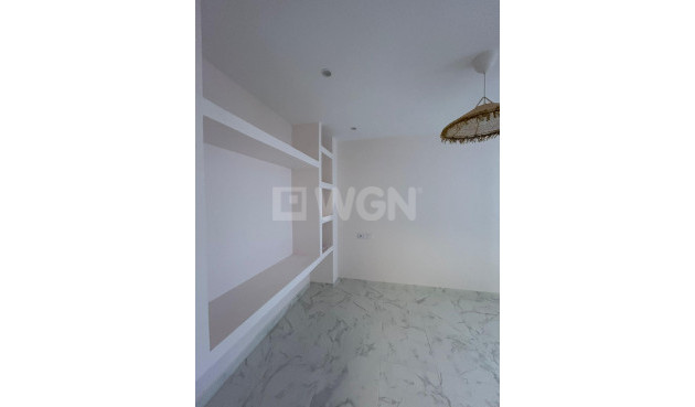 Resale - Apartment / flat - Torrevieja