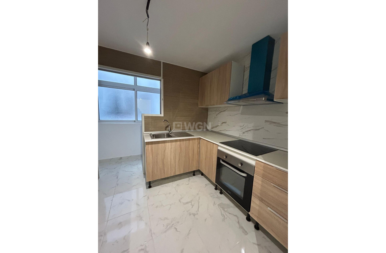 Resale - Apartment / flat - Torrevieja