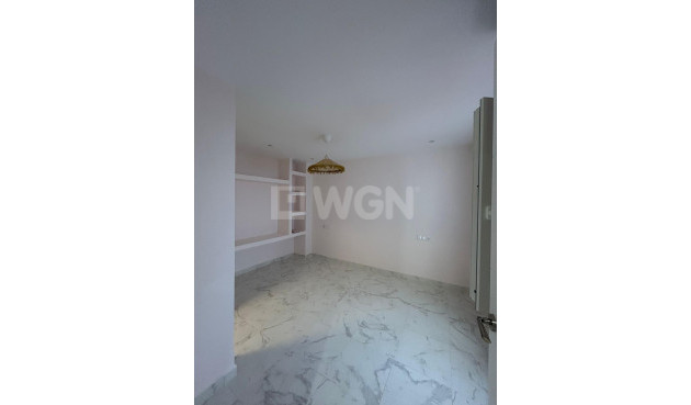 Resale - Apartment / flat - Torrevieja