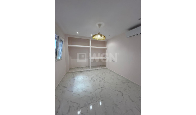 Resale - Apartment / flat - Torrevieja