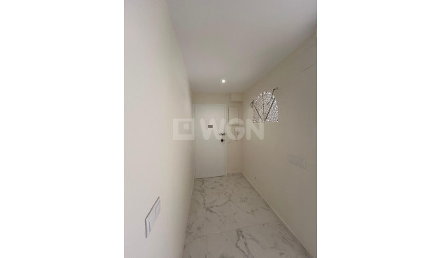 Resale - Apartment / flat - Torrevieja