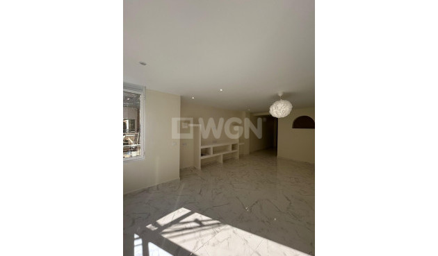 Resale - Apartment / flat - Torrevieja