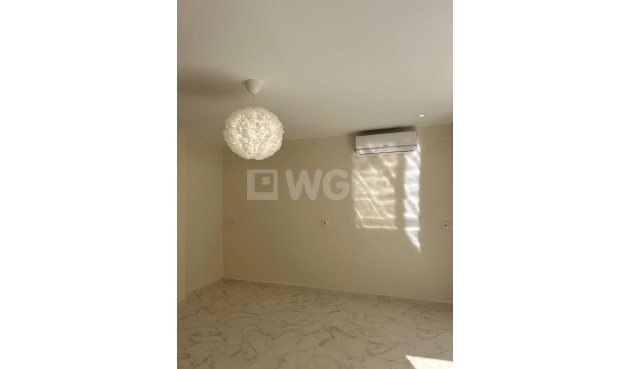 Resale - Apartment / flat - Torrevieja