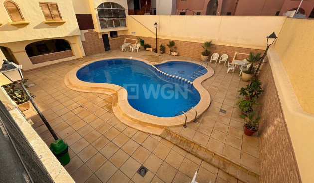 Odsprzedaż - Mieszkanie w bloku - Torrevieja - Los Frutales