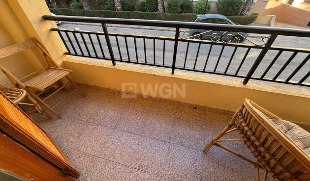 Odsprzedaż - Mieszkanie w bloku - Torrevieja - Los Frutales