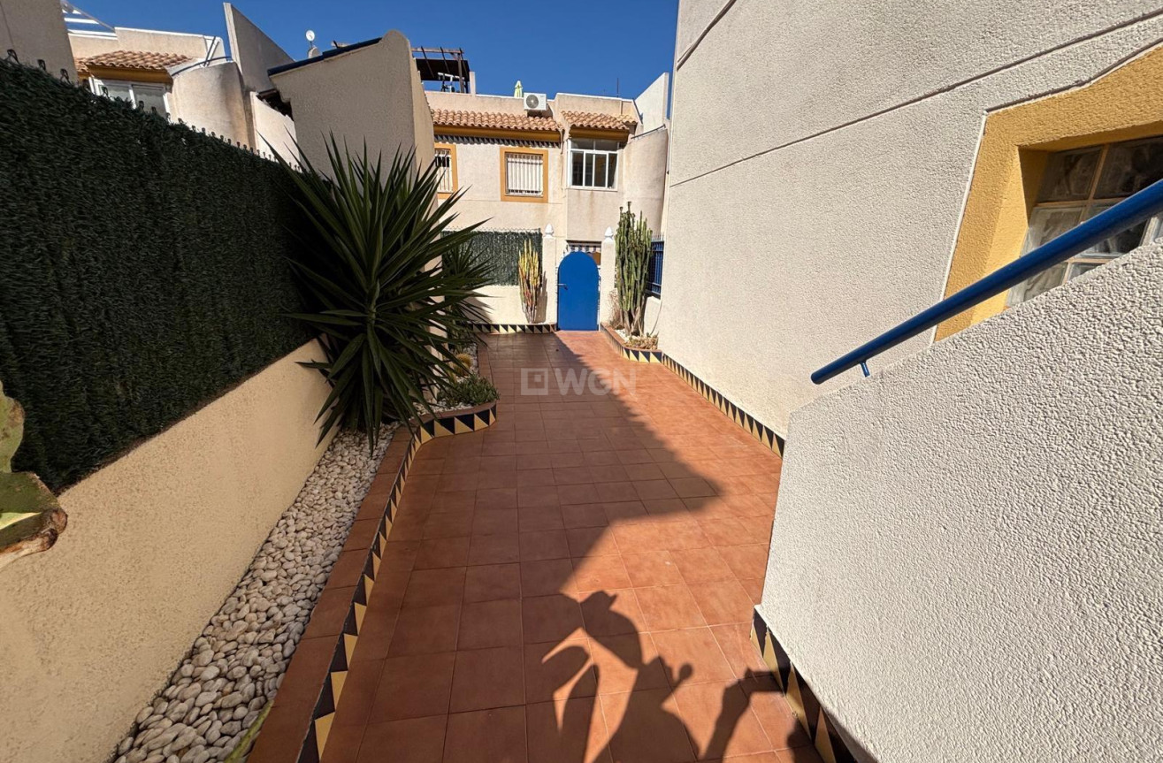 Resale - Bungalow - Torrevieja